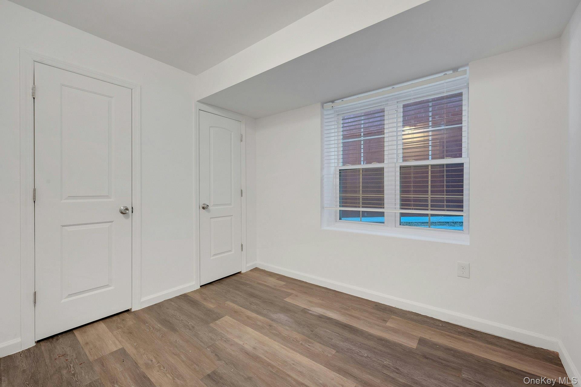 Single Family Hollywood  Bronx, NY 10465, MLS-930484-39