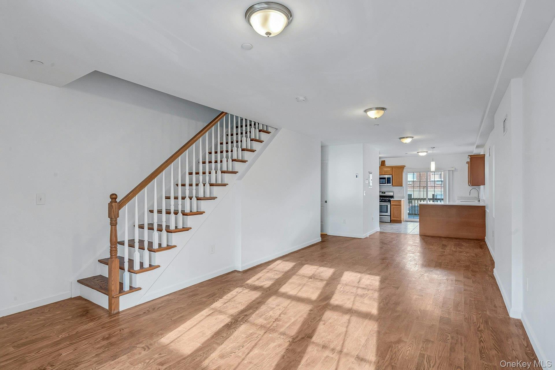 Single Family Hollywood Bronx, NY 10465, MLS-930484-4
