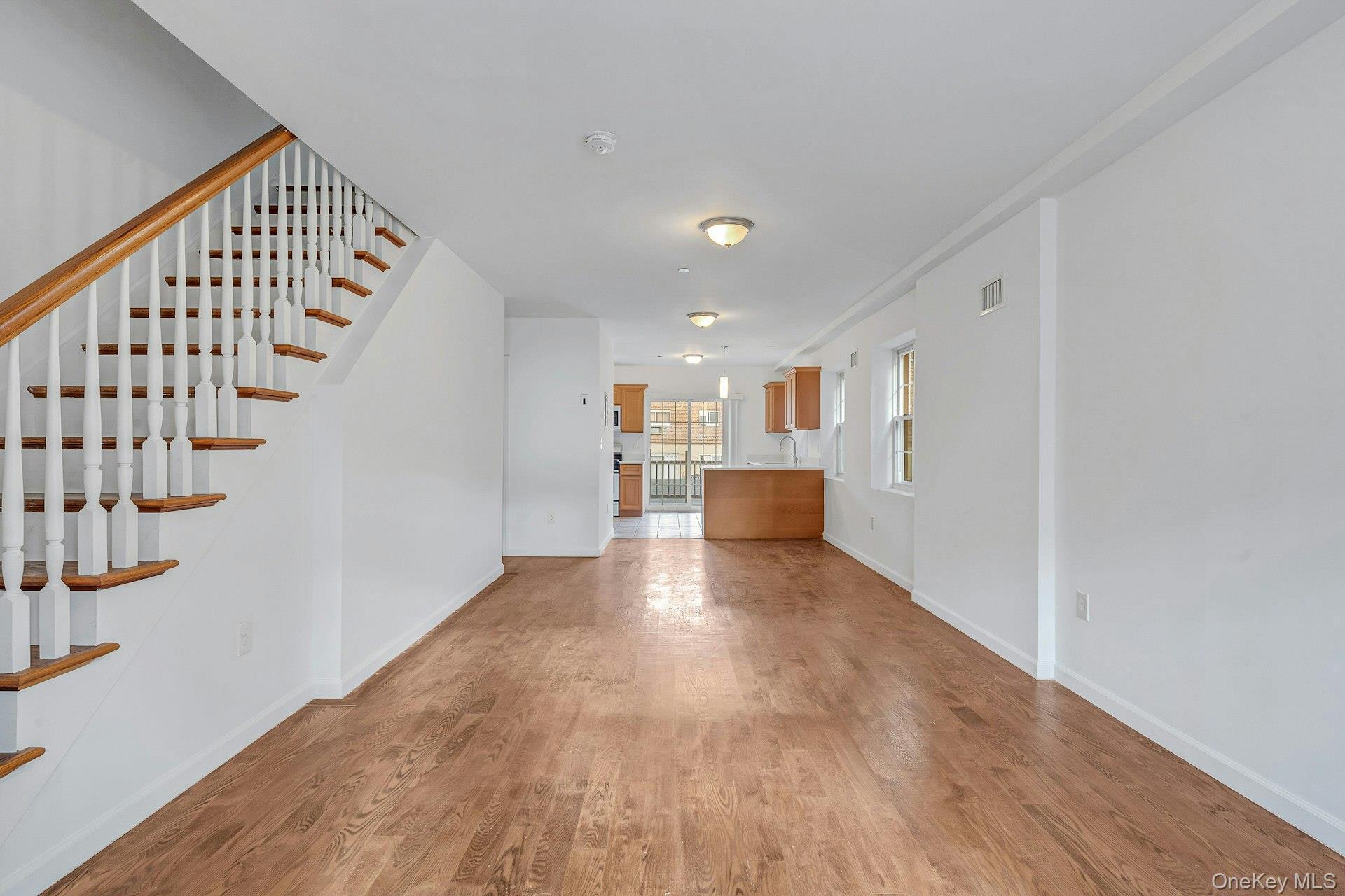 Single Family Hollywood Bronx, NY 10465, MLS-930484-6