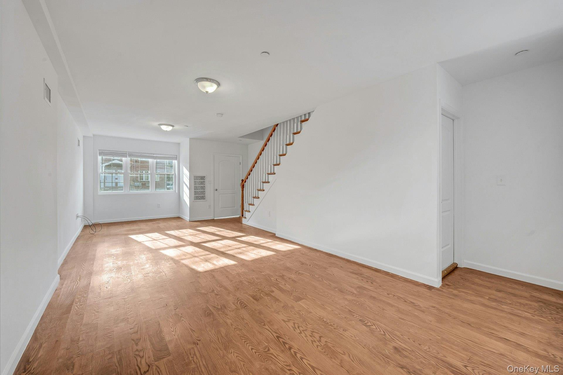 Single Family Hollywood Bronx, NY 10465, MLS-930484-7