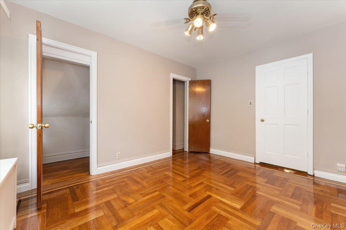 Single Family Waterbury  Bronx, NY 10465, MLS-930495-20