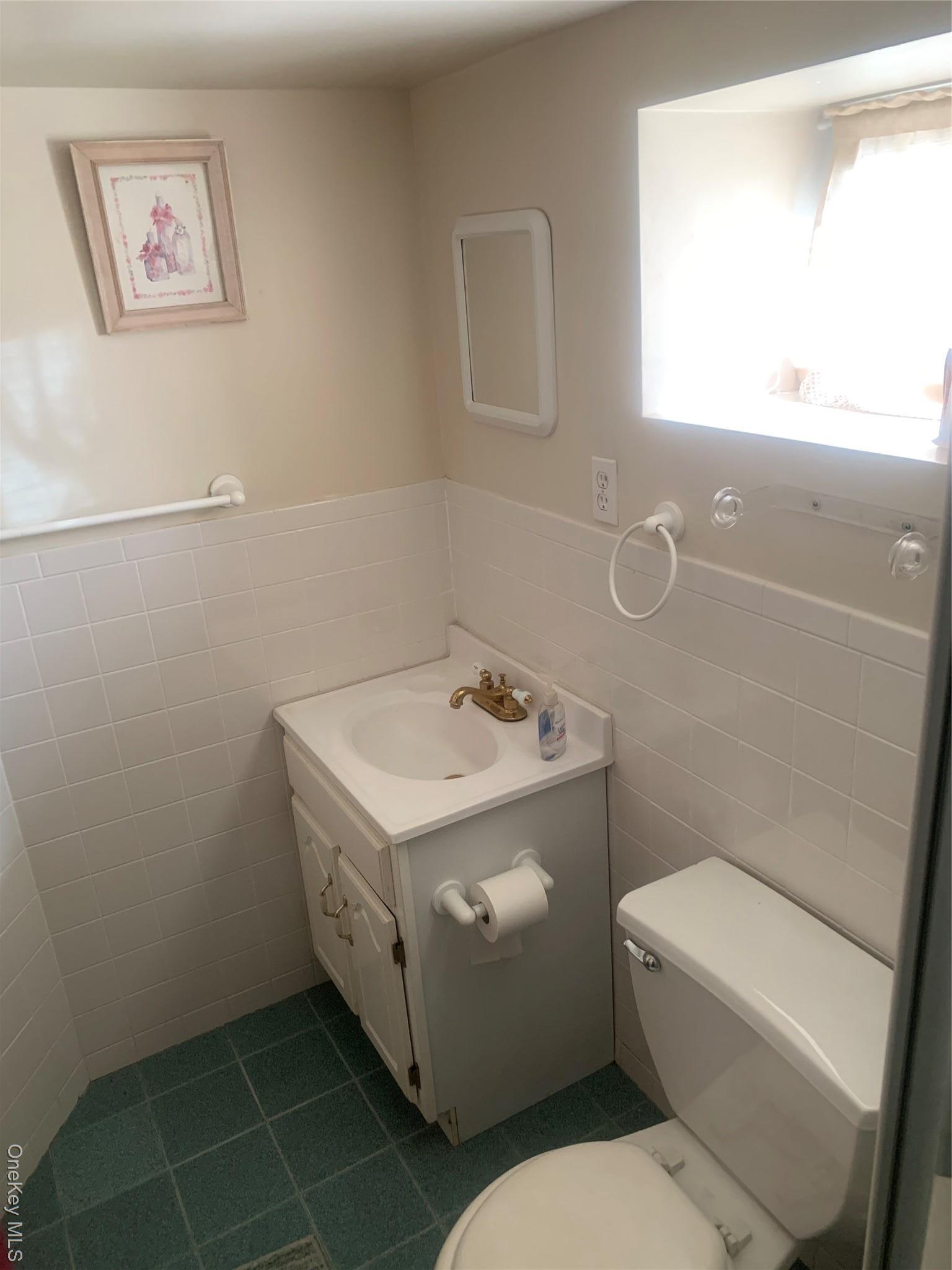 Single Family Waterbury  Bronx, NY 10465, MLS-930495-28