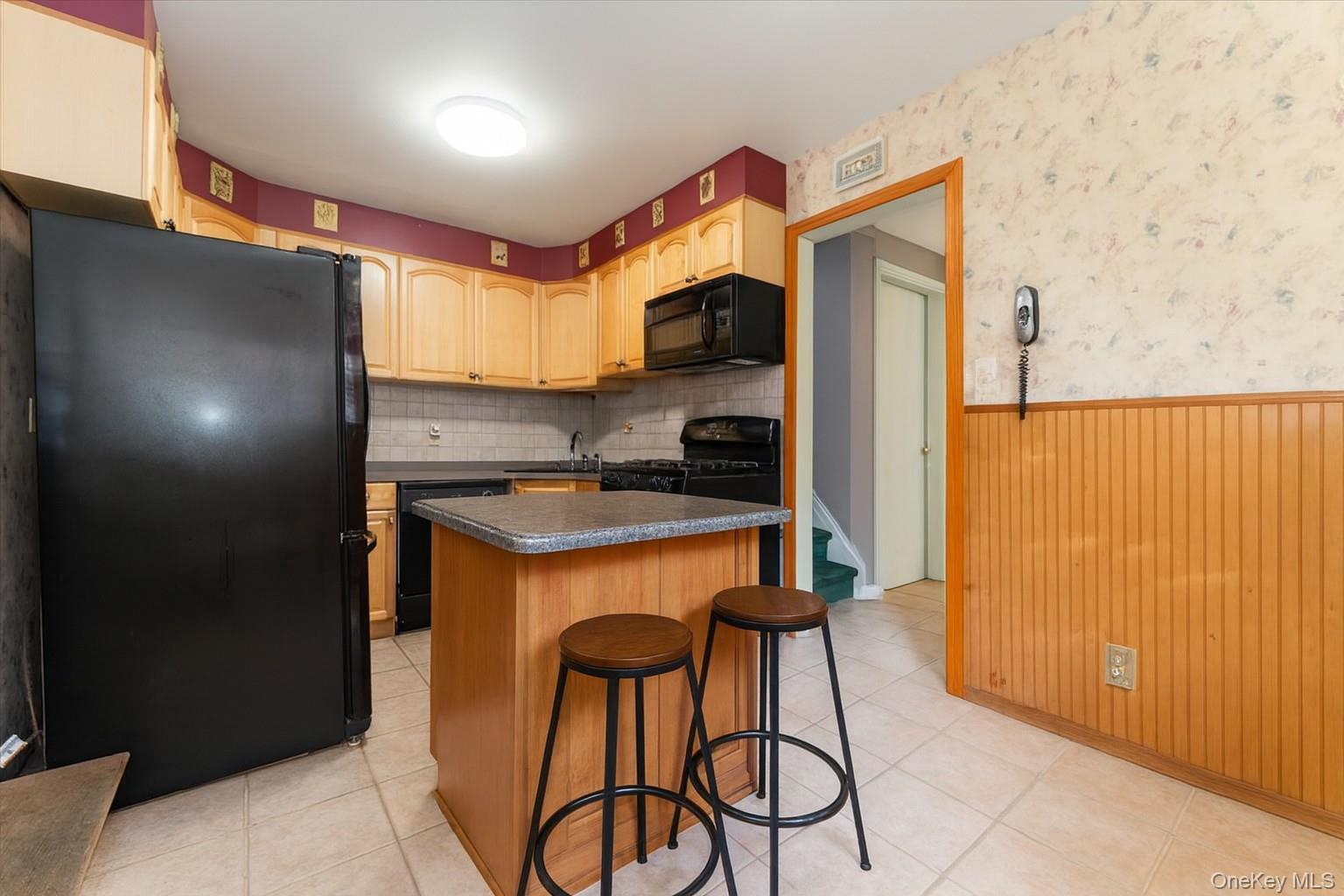 Single Family Waterbury  Bronx, NY 10465, MLS-930495-9