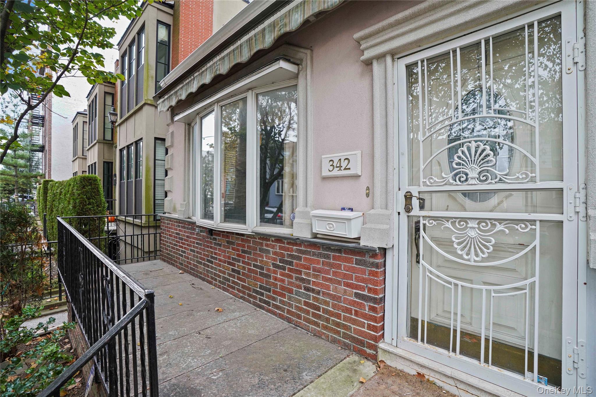 Single Family 93rd  Brooklyn, NY 11209, MLS-930497-4