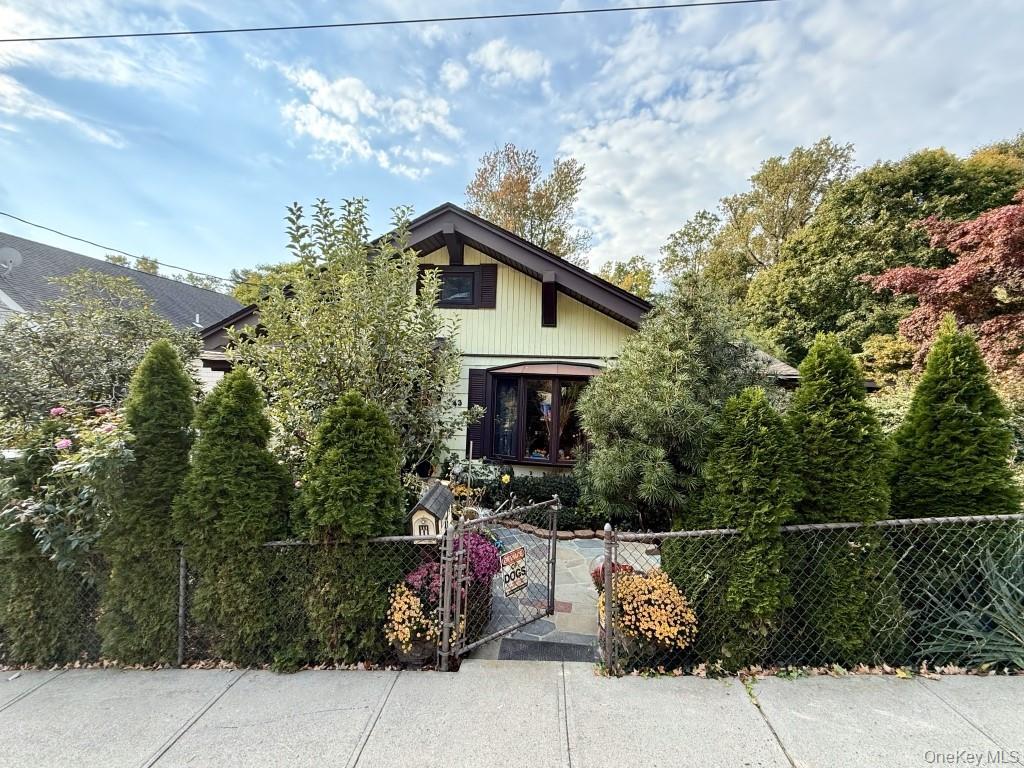 Single Family High  Westchester County, NY 10520, MLS-930500-4