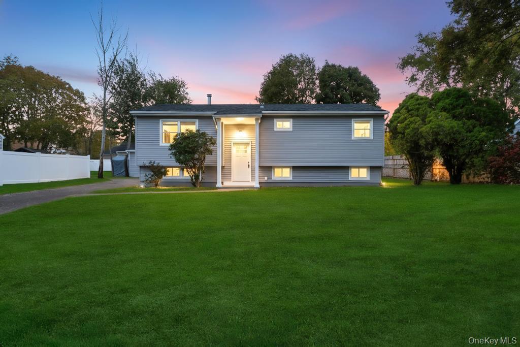 Single Family New London  Suffolk County, NY 11763, MLS-930507-2