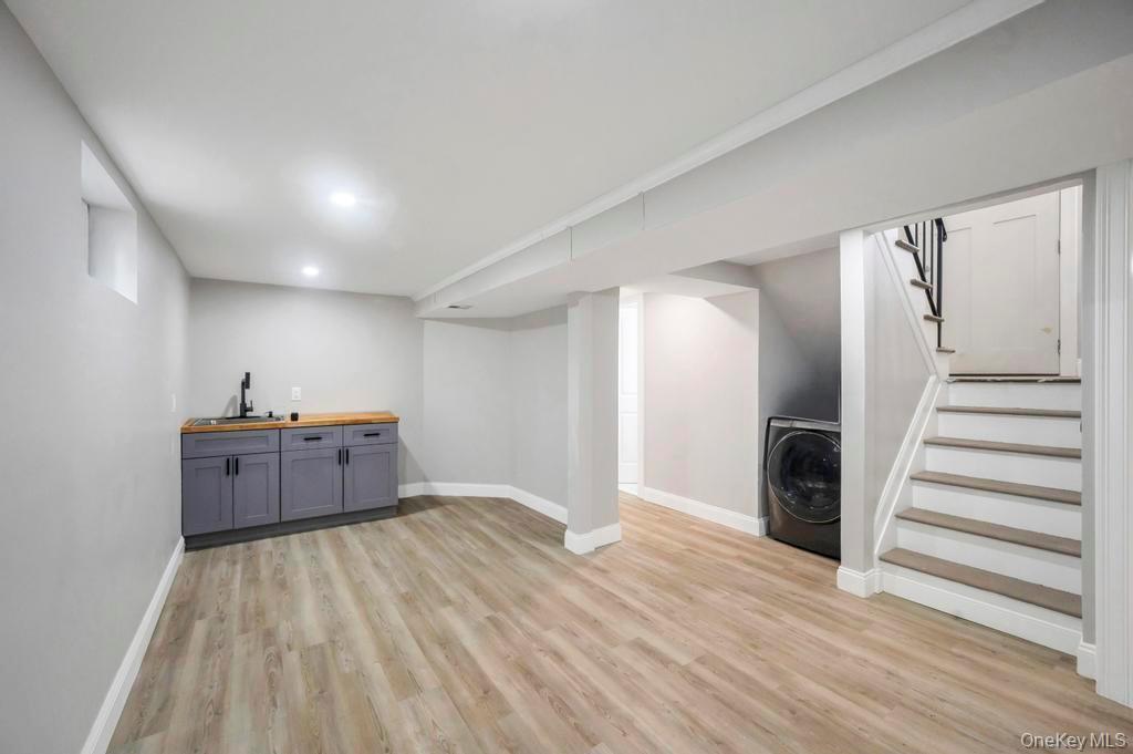 Single Family New London  Suffolk County, NY 11763, MLS-930507-26