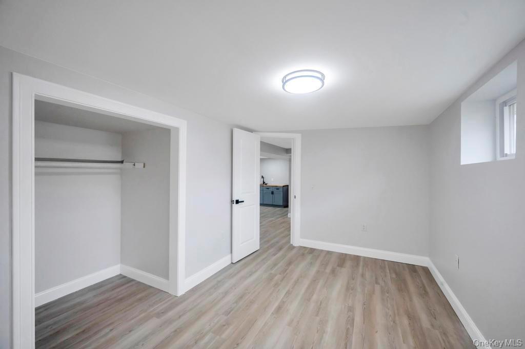 Single Family New London  Suffolk County, NY 11763, MLS-930507-27