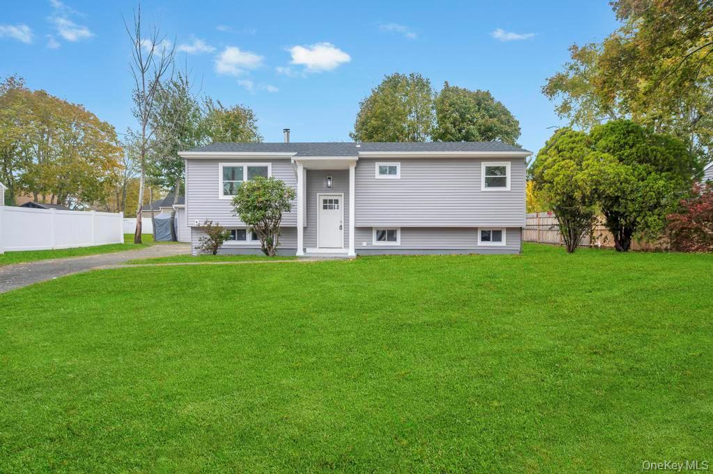 Single Family New London  Suffolk County, NY 11763, MLS-930507-3