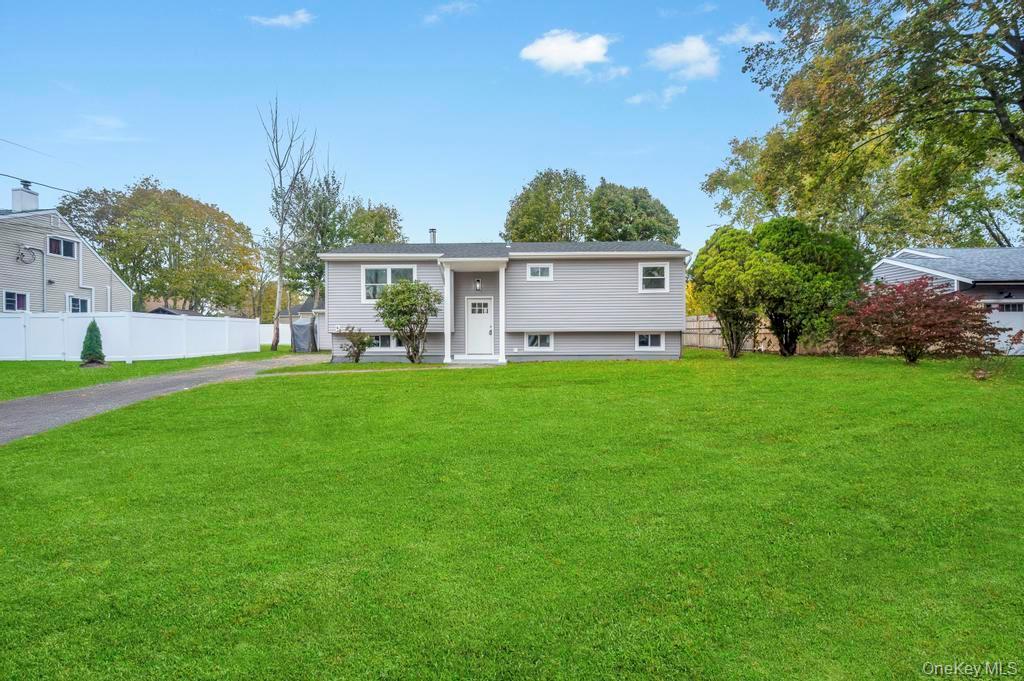 Single Family New London  Suffolk County, NY 11763, MLS-930507-4