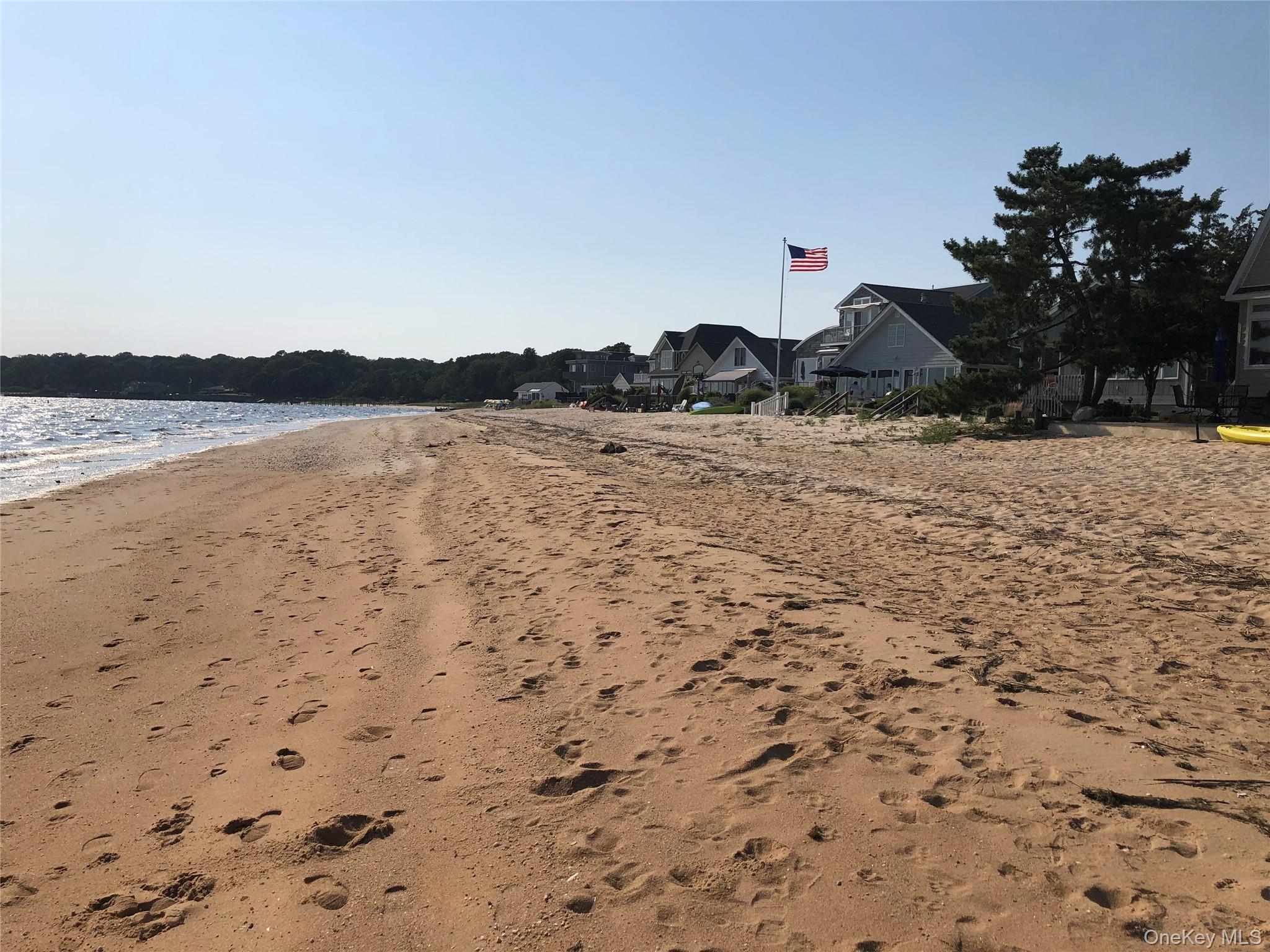 Single Family Willow  Suffolk County, NY 11931, MLS-930515-31