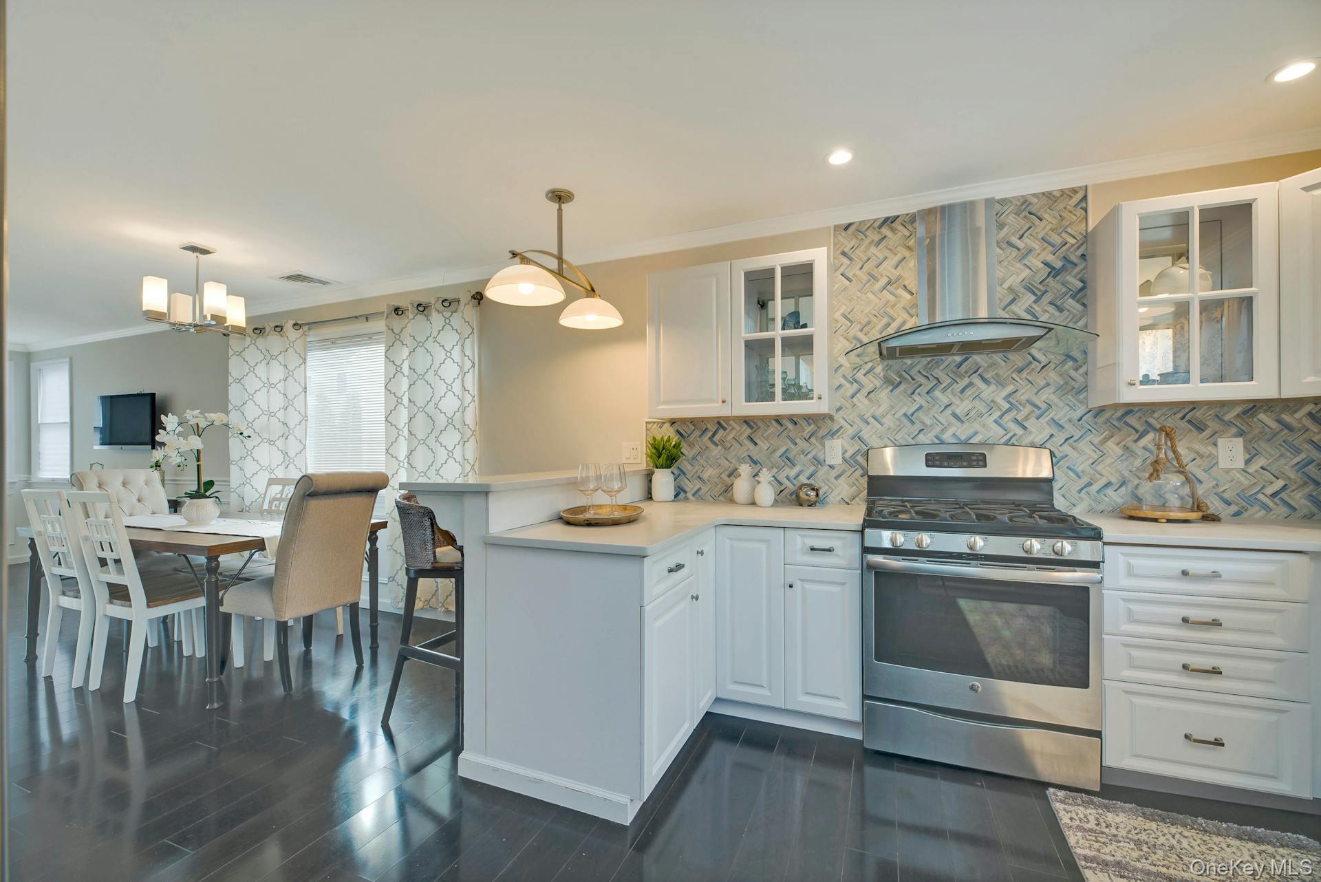 Single Family Willow  Suffolk County, NY 11931, MLS-930515-8