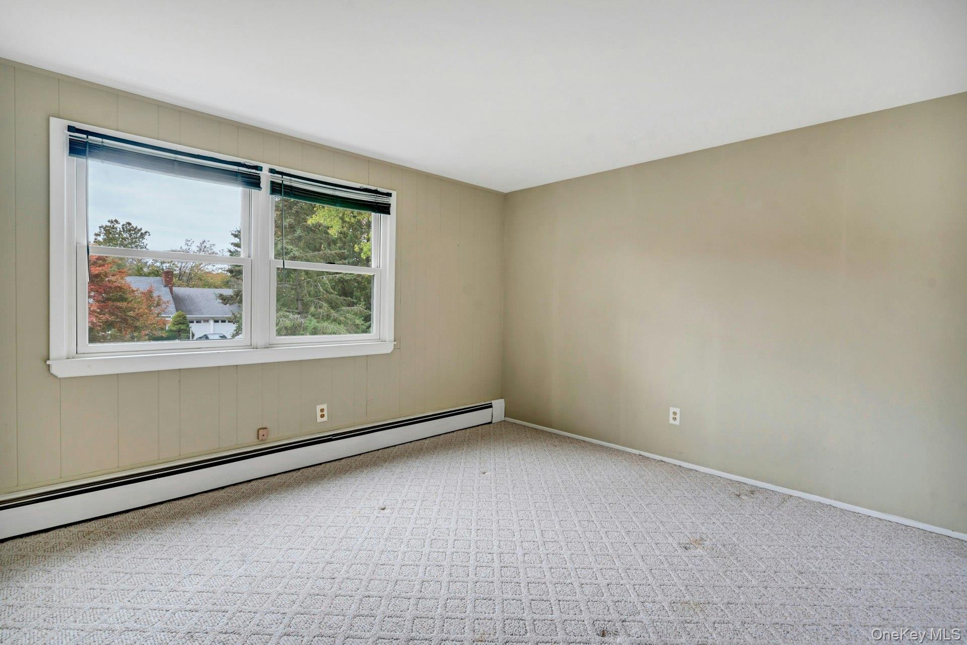 Single Family Royalston  Suffolk County, NY 11720, MLS-930530-21