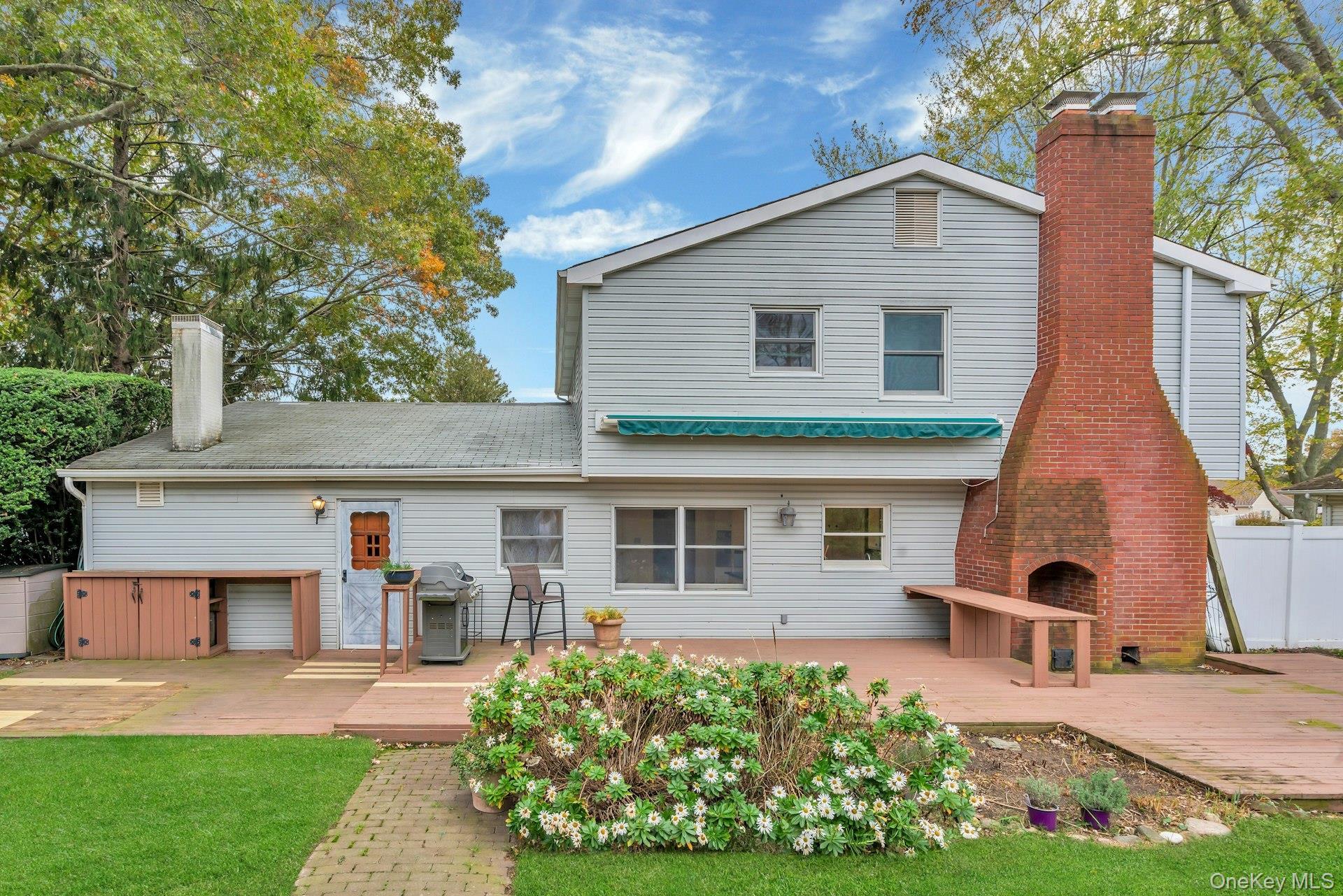 Single Family Royalston  Suffolk County, NY 11720, MLS-930530-27