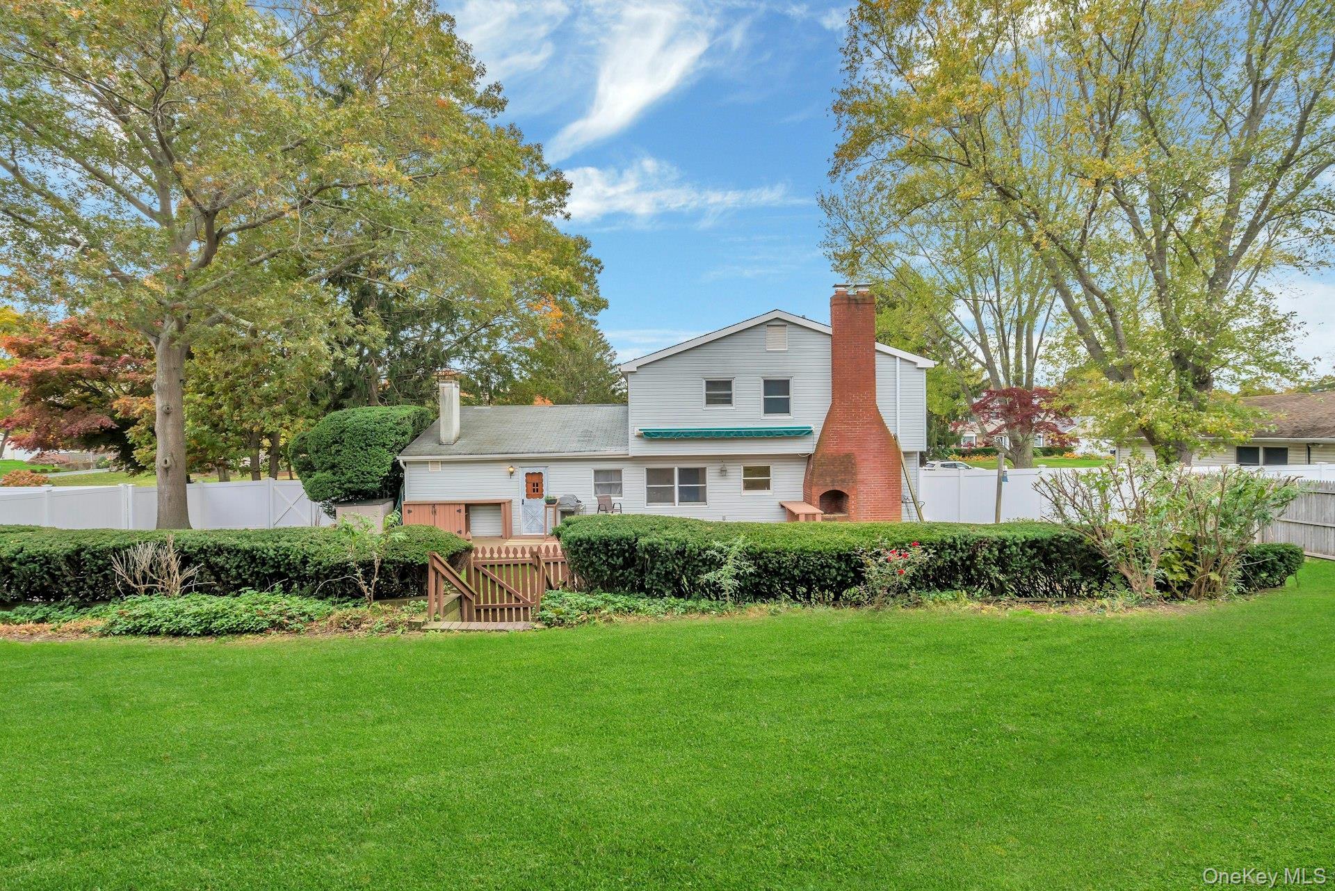 Single Family Royalston  Suffolk County, NY 11720, MLS-930530-29