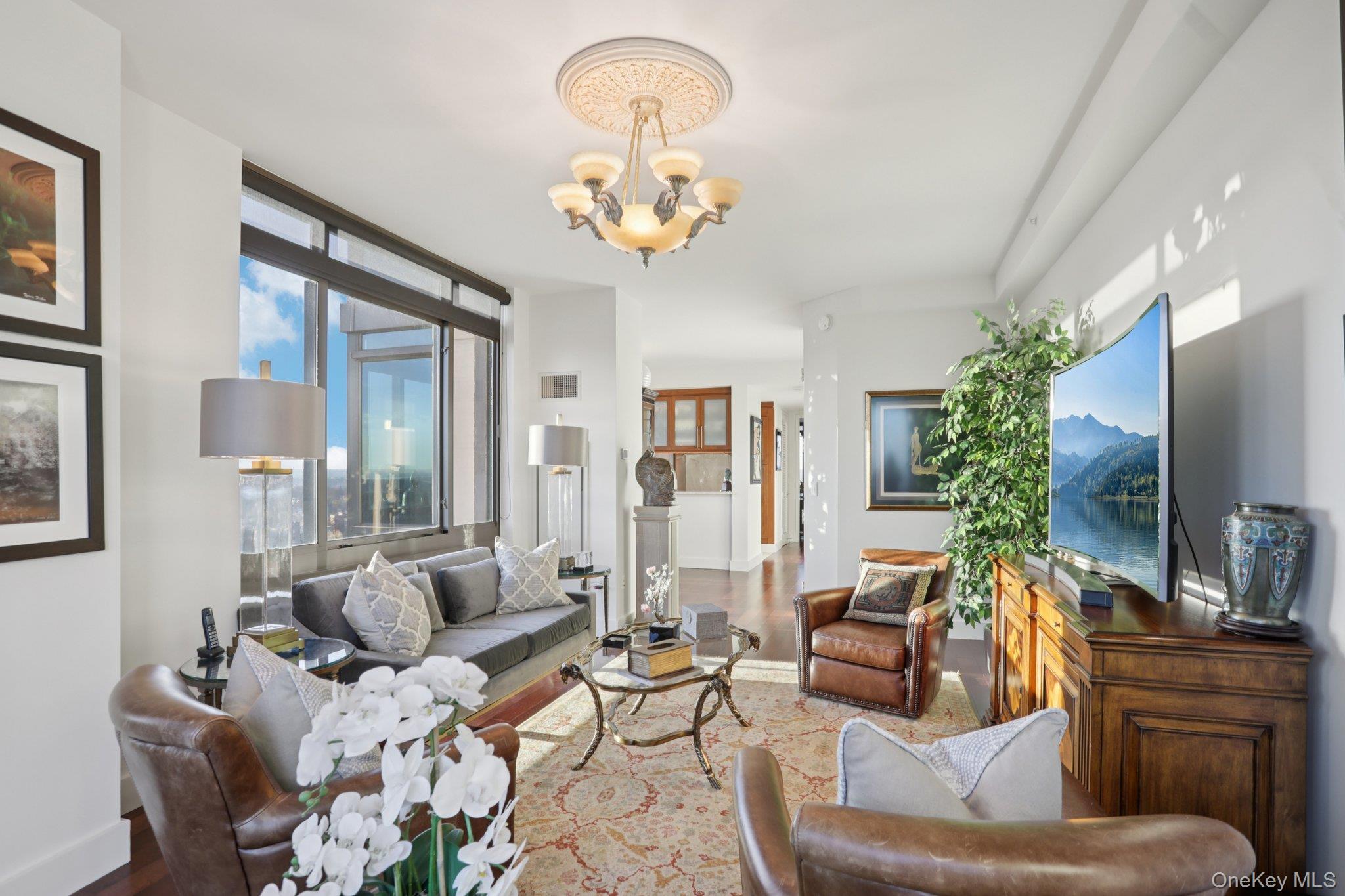 Condo Huguenot  Westchester County, NY 10801, MLS-930561-10