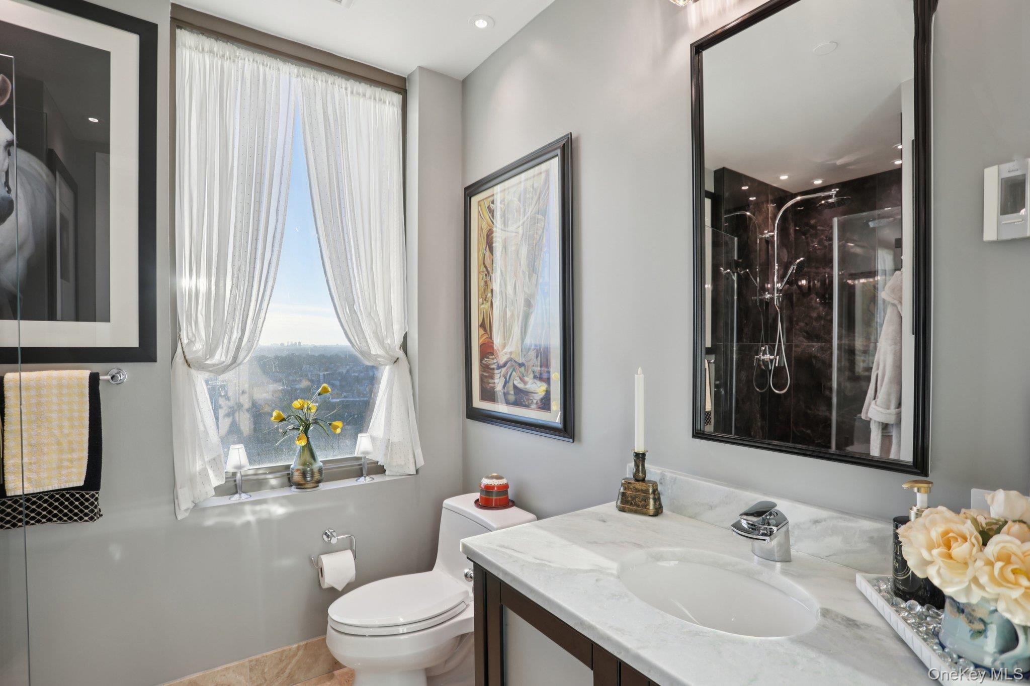 Condo Huguenot  Westchester County, NY 10801, MLS-930561-22