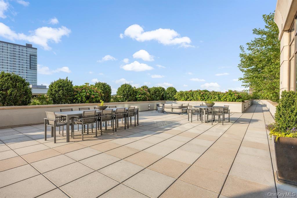 Condo Huguenot  Westchester County, NY 10801, MLS-930561-28