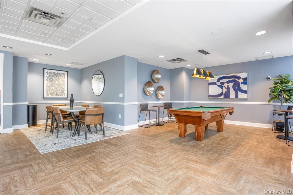 Condo Huguenot  Westchester County, NY 10801, MLS-930561-6