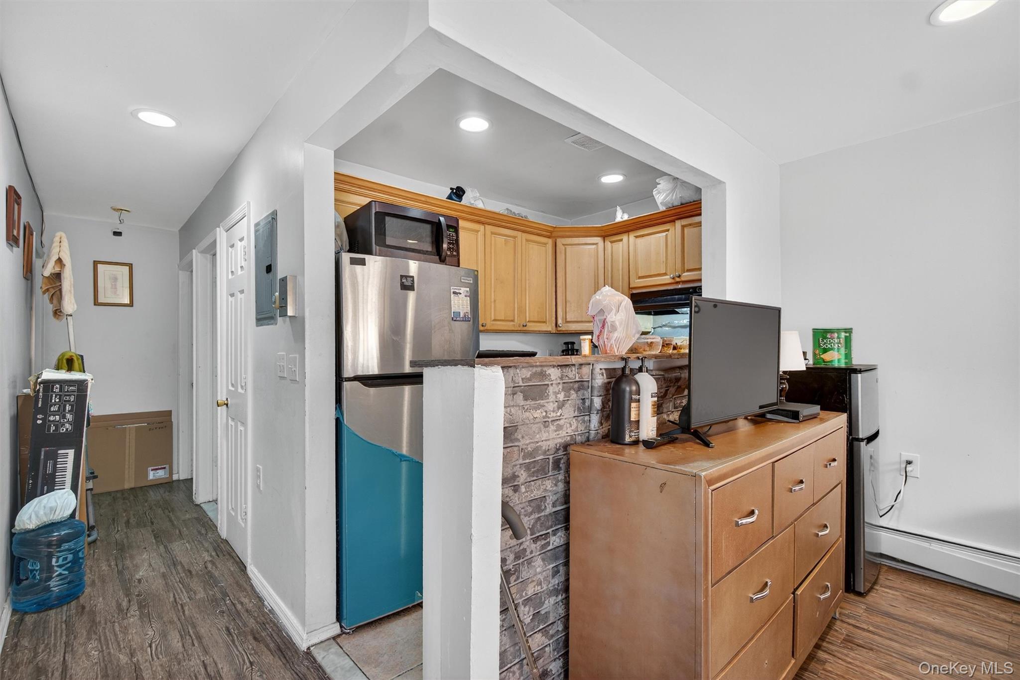 Single Family Mansion Bronx, NY 10460, MLS-930591-23