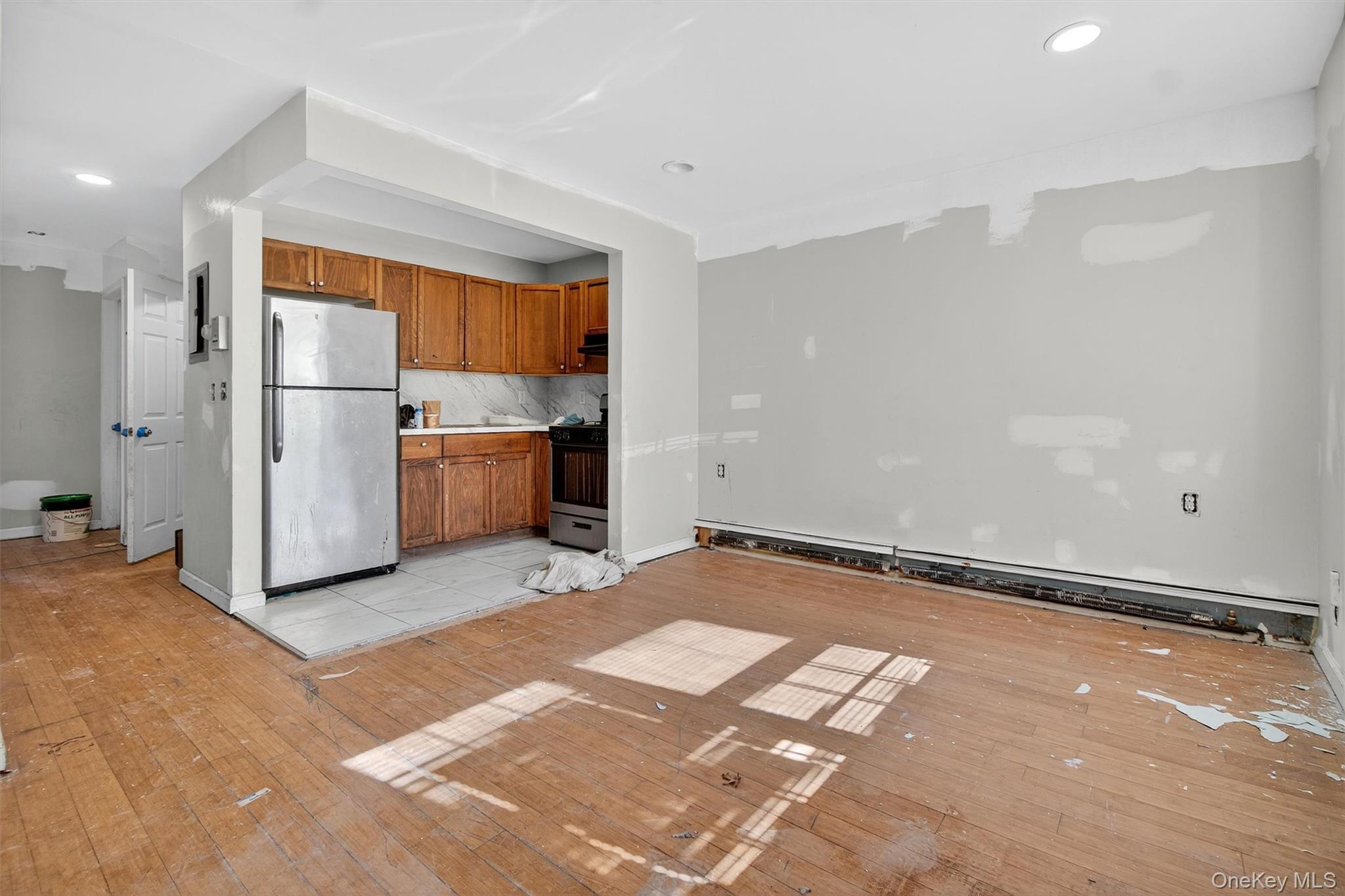Single Family Mansion Bronx, NY 10460, MLS-930591-31