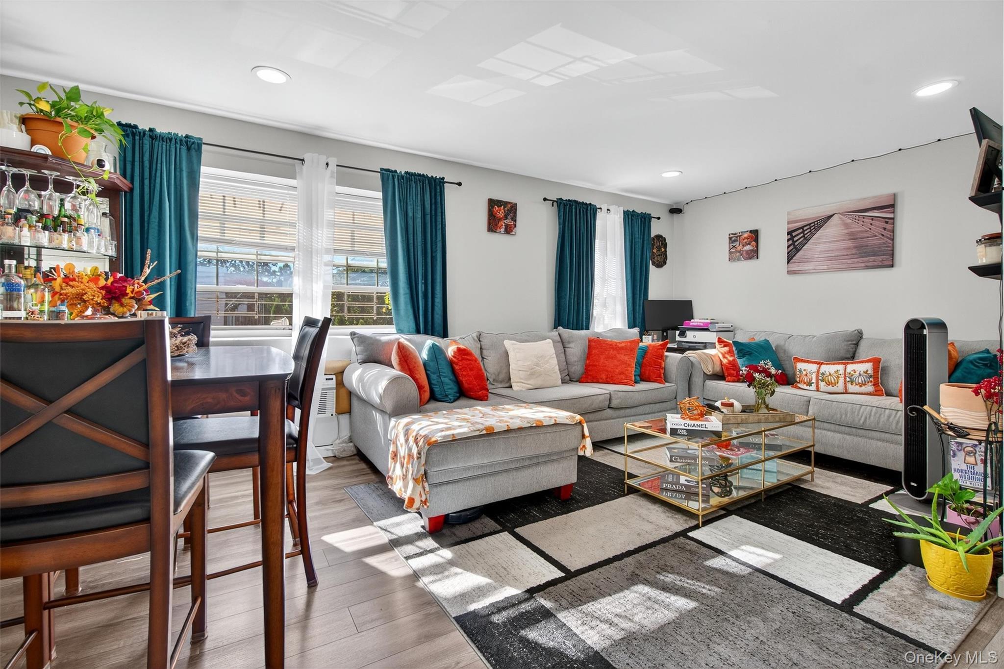 Single Family Mansion Bronx, NY 10460, MLS-930591-8