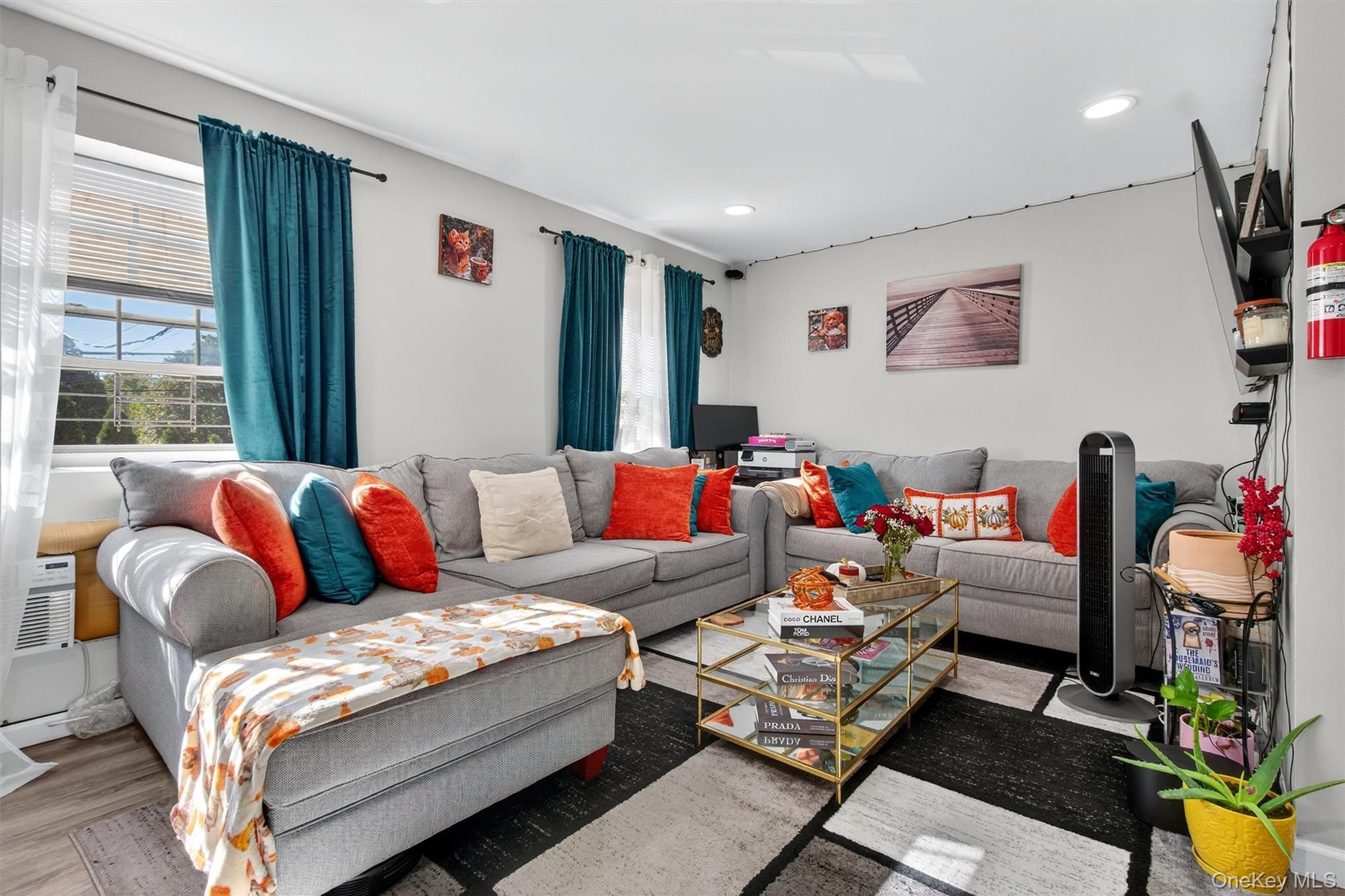 Single Family Mansion Bronx, NY 10460, MLS-930591-9