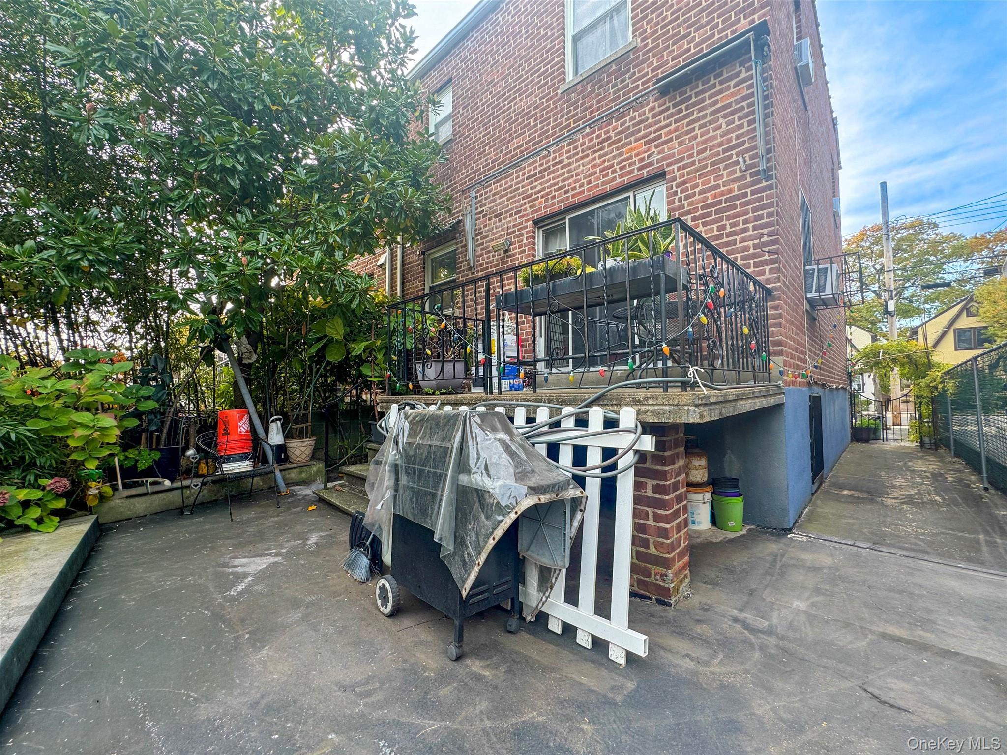 Single Family Morgan  Bronx, NY 10469, MLS-930614-21