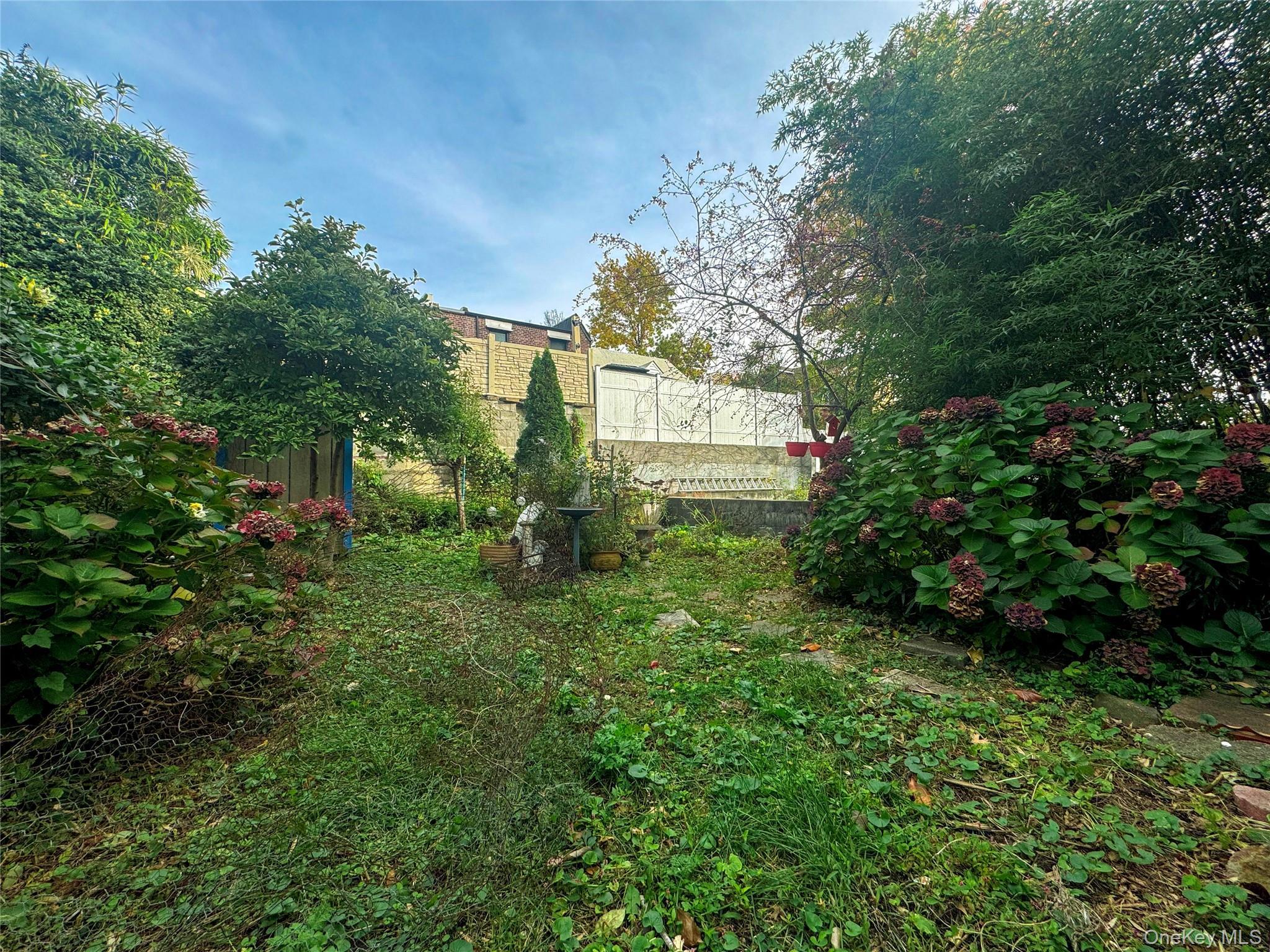 Single Family Morgan  Bronx, NY 10469, MLS-930614-22