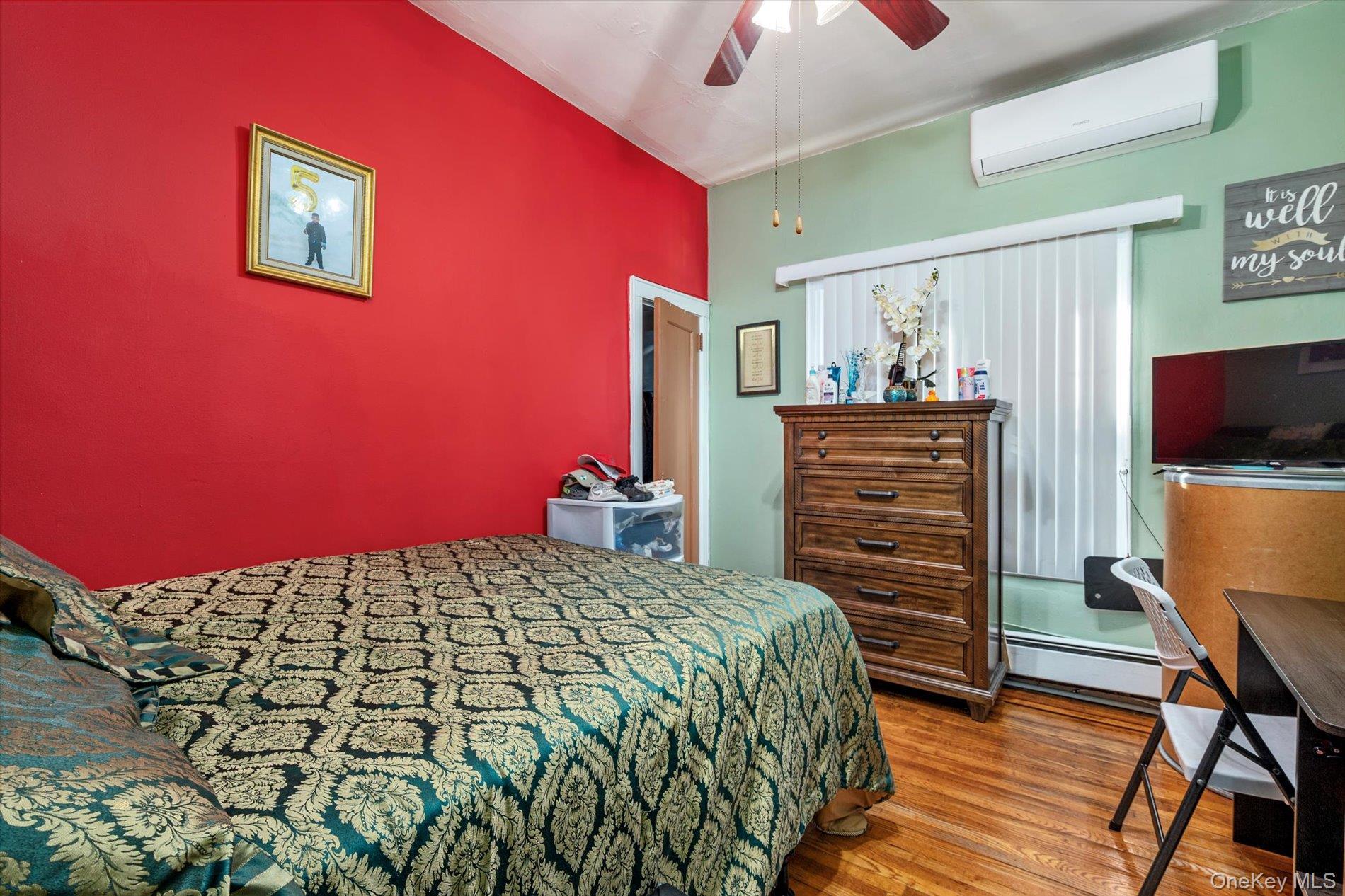 Single Family 231st  Queens, NY 11413, MLS-930617-11