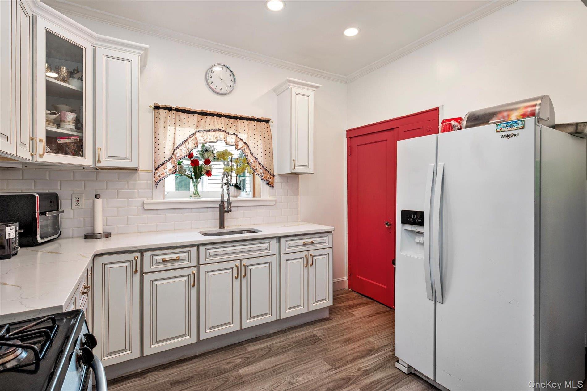 Single Family 231st  Queens, NY 11413, MLS-930617-8