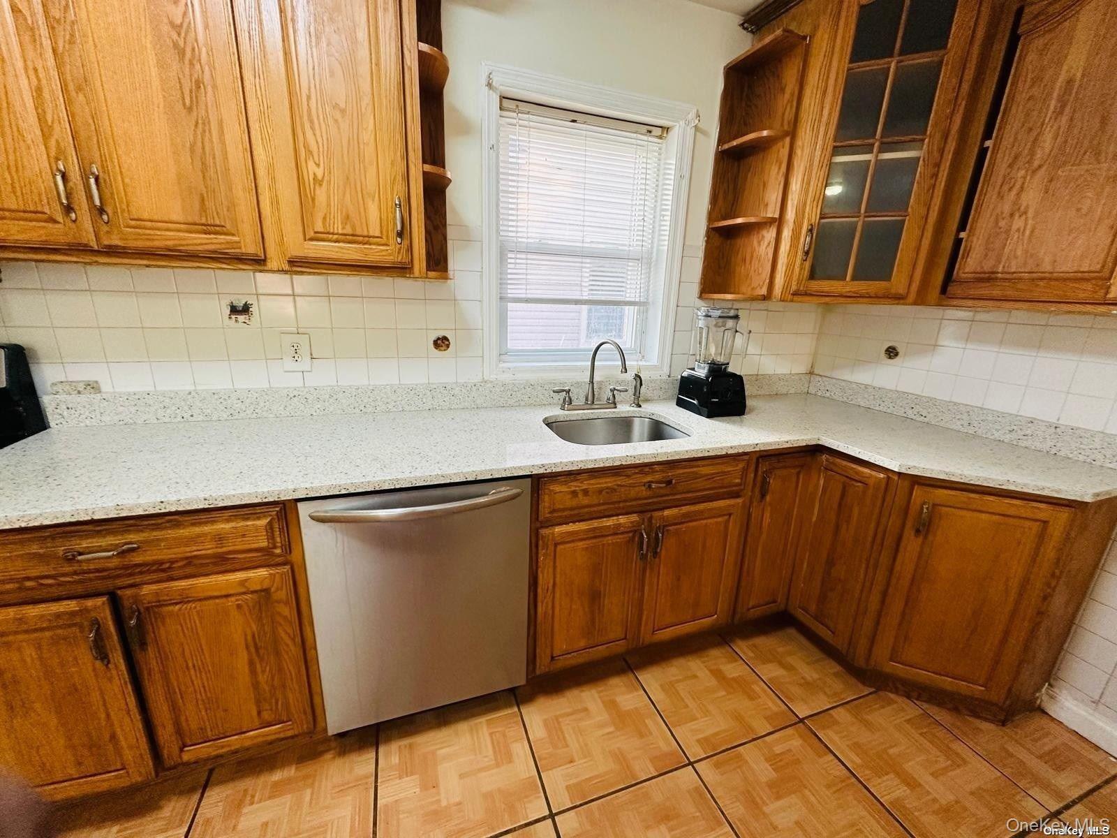 Single Family 111th Queens, NY 11429, MLS-930618-12