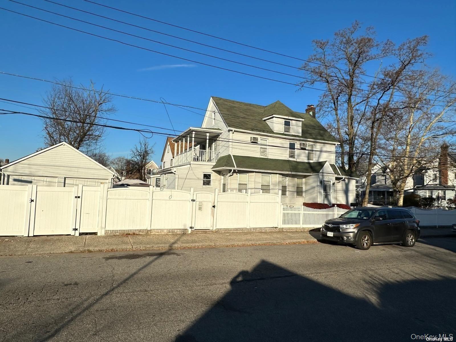 Single Family 111th Queens, NY 11429, MLS-930618-2
