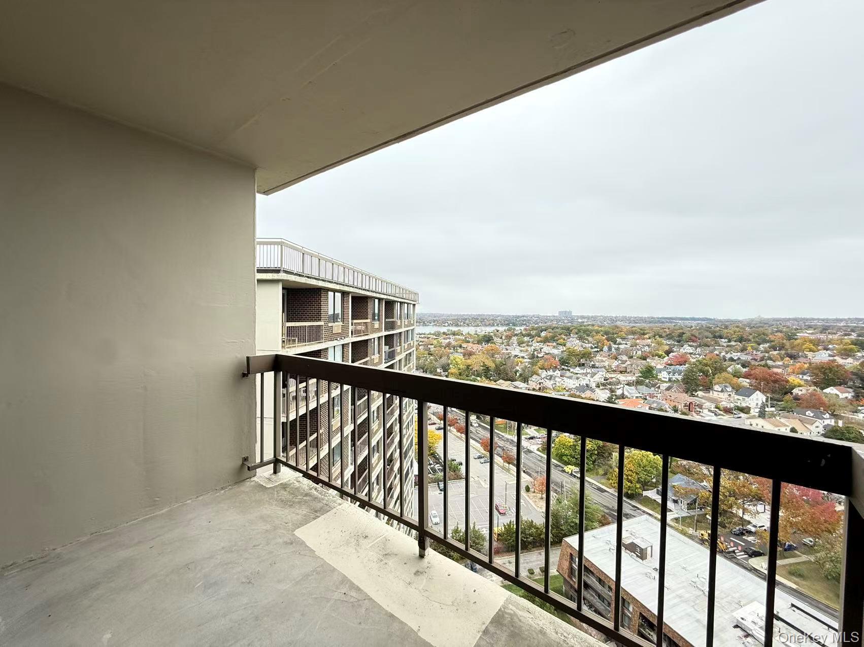 Condo Bay Club  Queens, NY 11360, MLS-930630-18