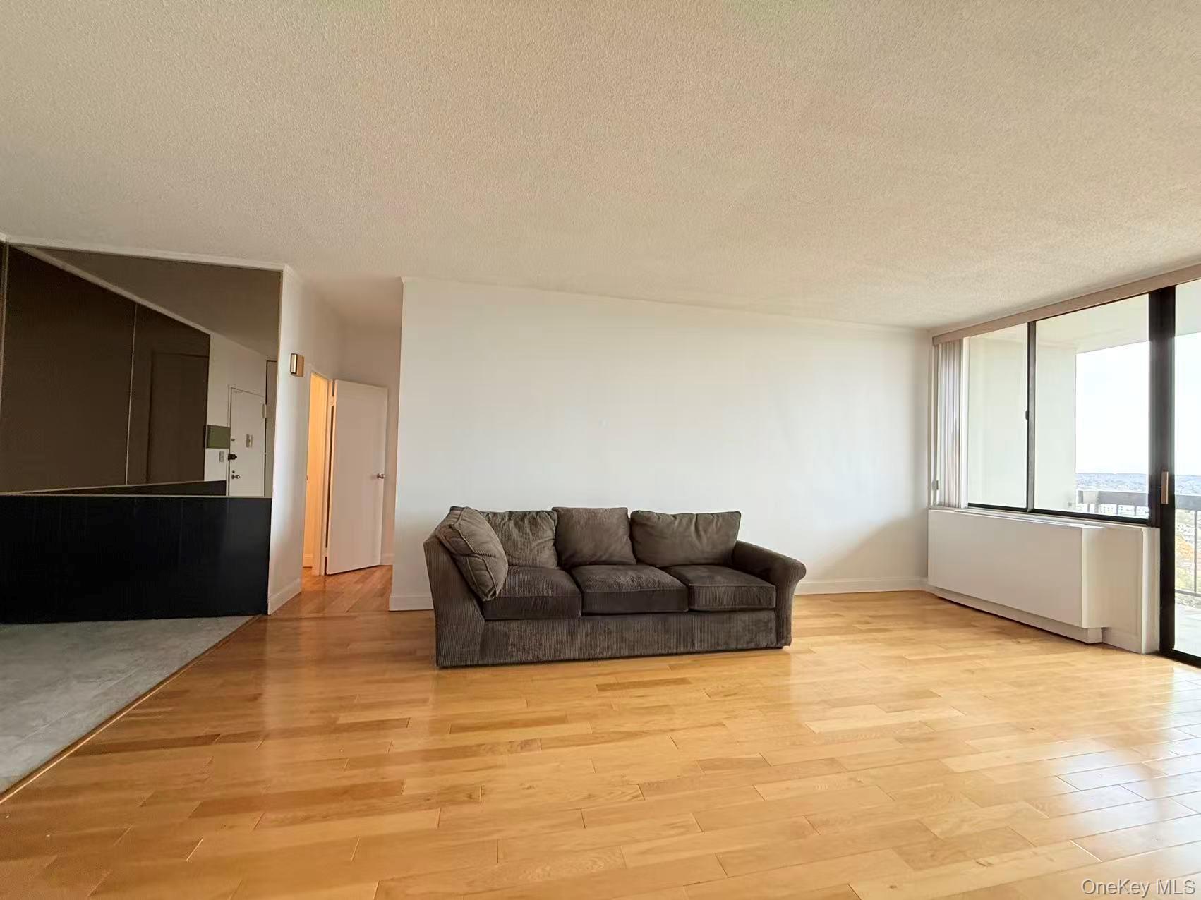 Condo Bay Club  Queens, NY 11360, MLS-930630-4