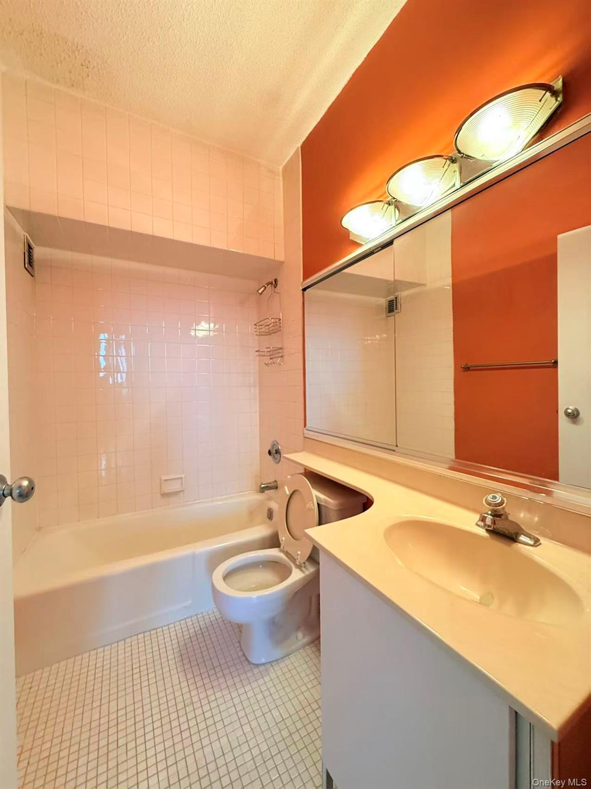 Condo Bay Club  Queens, NY 11360, MLS-930630-9