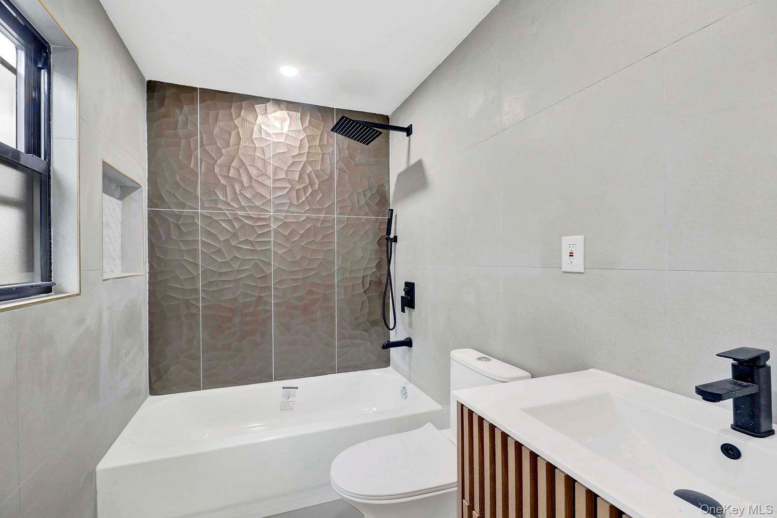 Single Family Calhoun  Bronx, NY 10465, MLS-930637-12