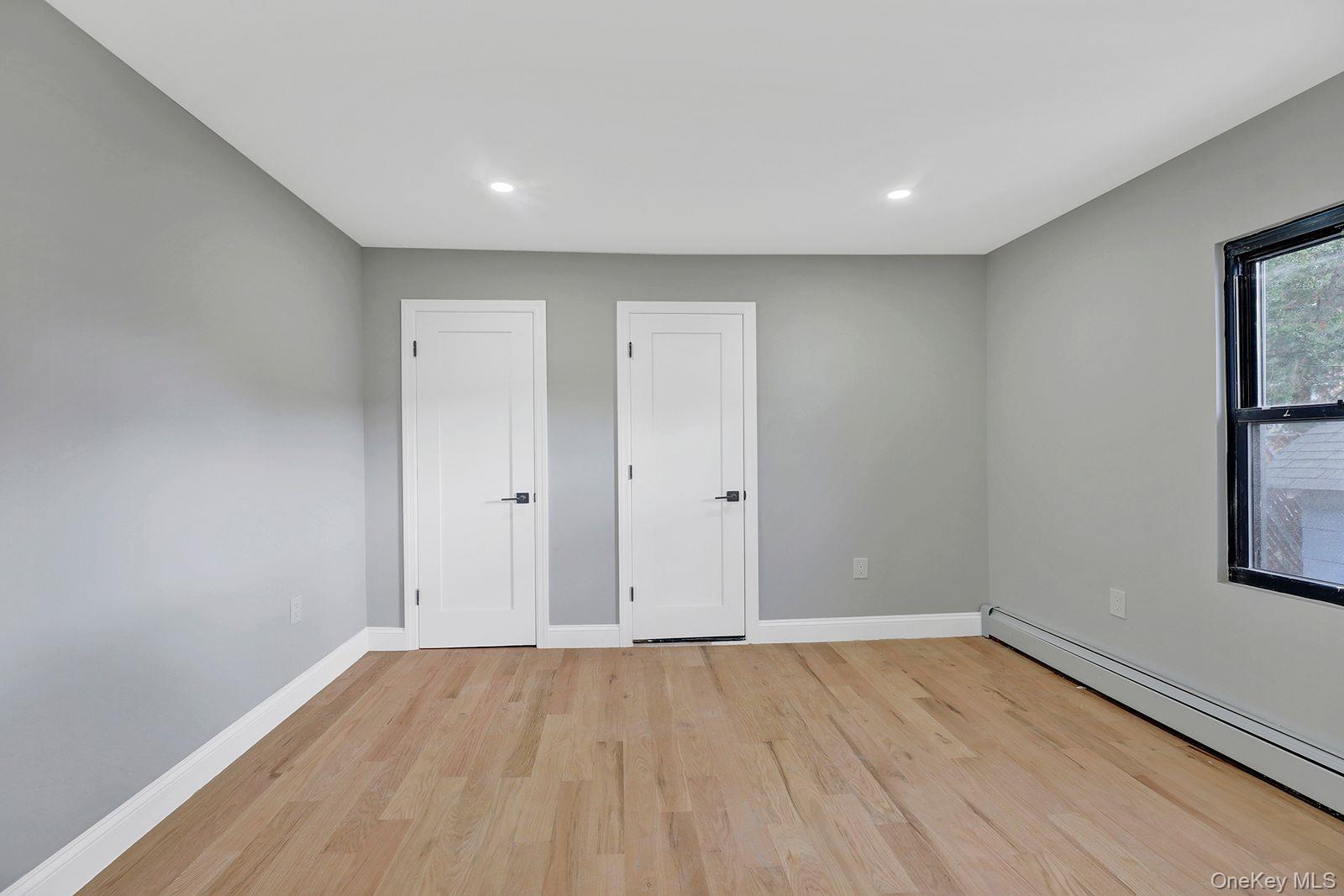 Single Family Calhoun  Bronx, NY 10465, MLS-930637-14