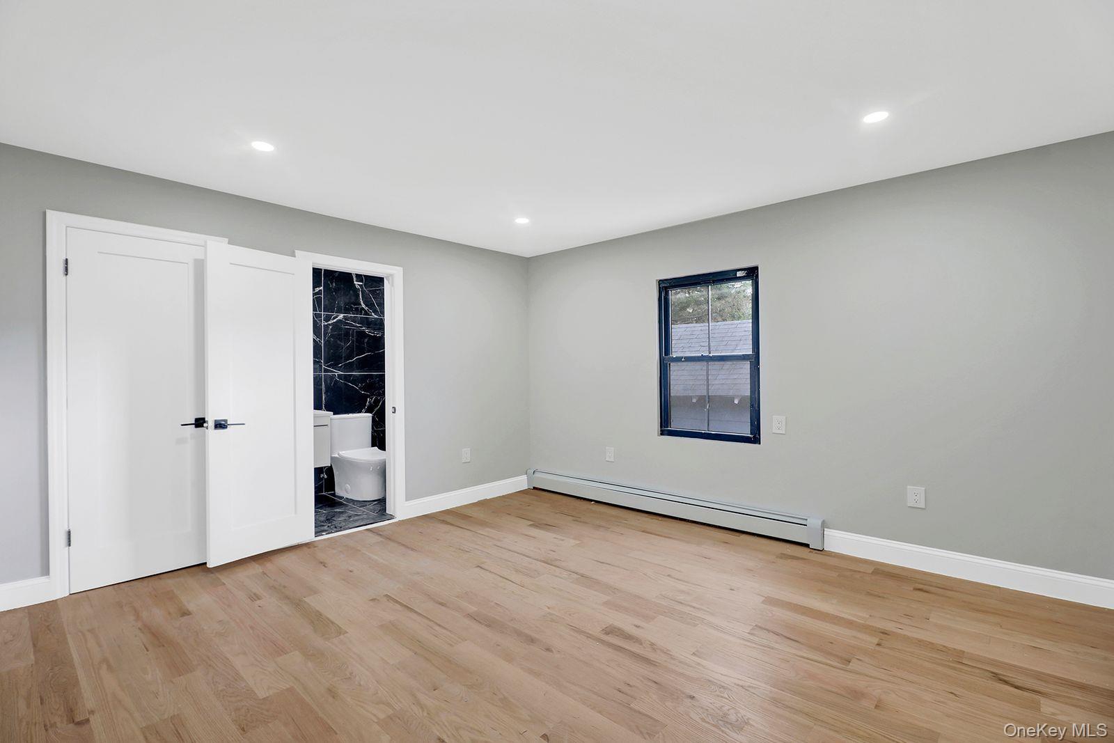 Single Family Calhoun  Bronx, NY 10465, MLS-930637-15