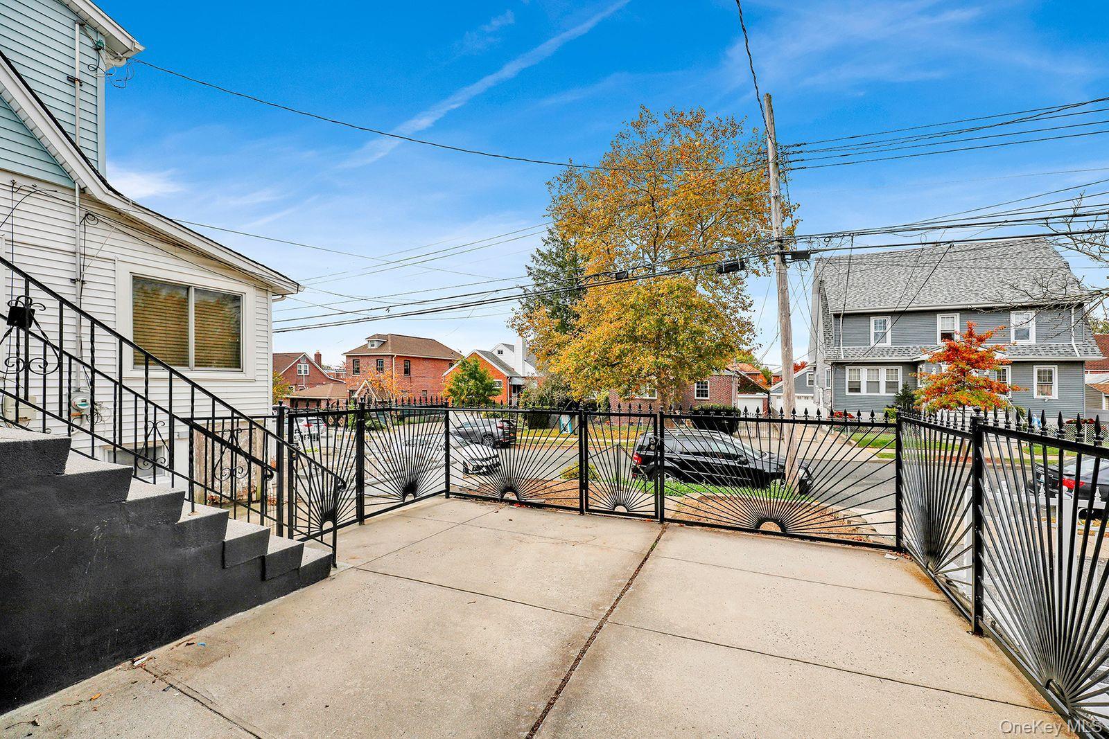 Single Family Calhoun  Bronx, NY 10465, MLS-930637-27