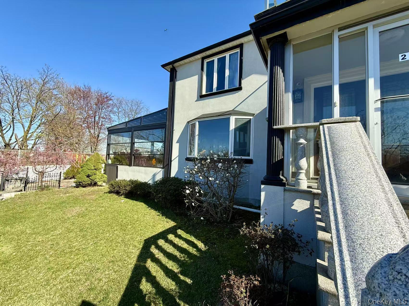 Single Family 24th Queens, NY 11360, MLS-930644-22