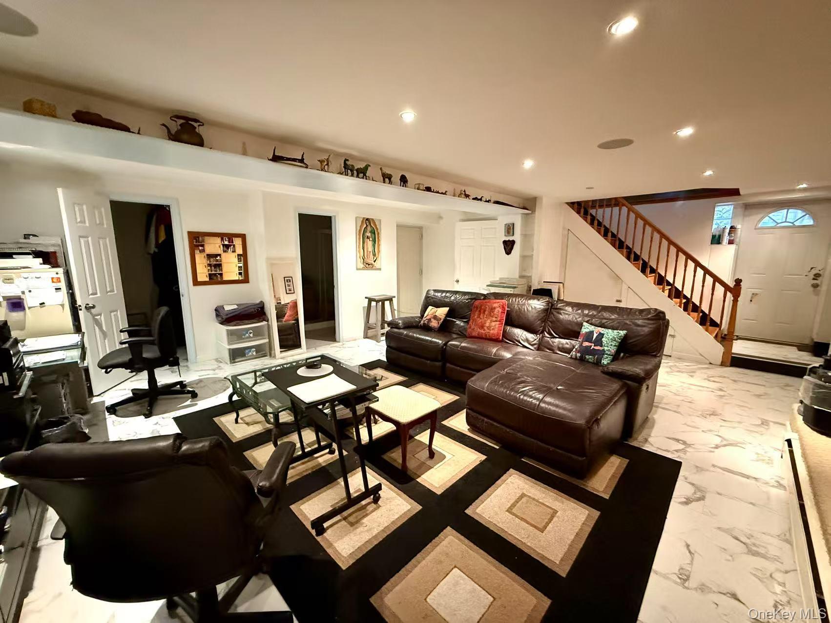 Single Family 24th Queens, NY 11360, MLS-930644-27