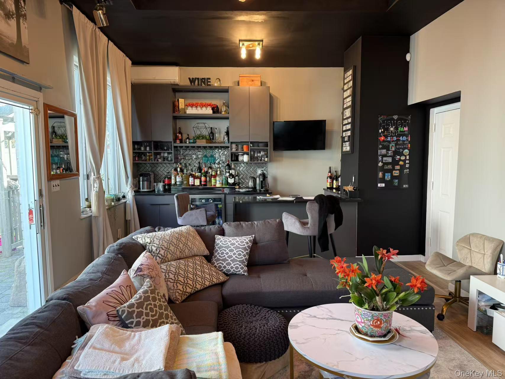 Single Family 24th Queens, NY 11360, MLS-930644-4