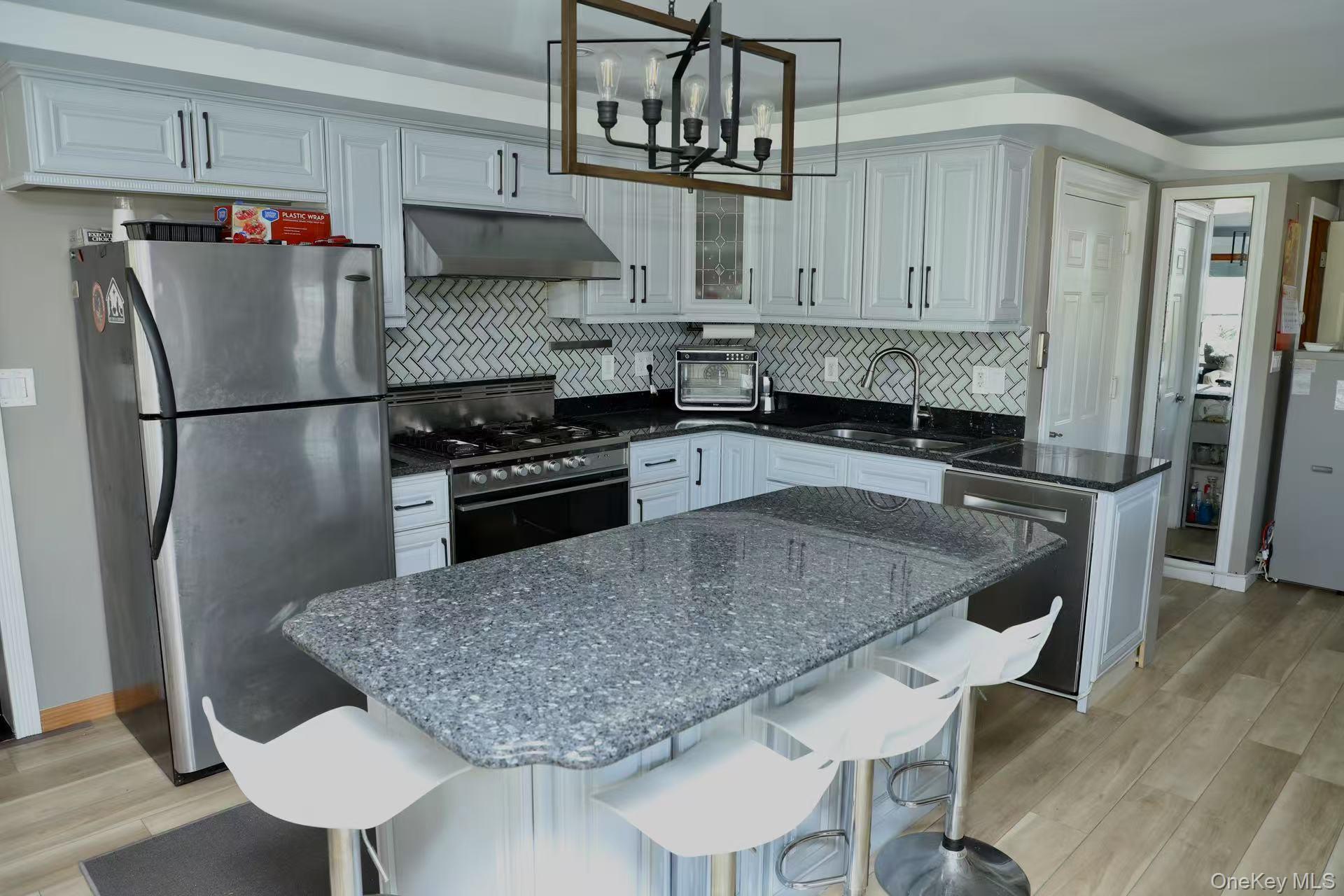 Single Family 24th Queens, NY 11360, MLS-930644-9