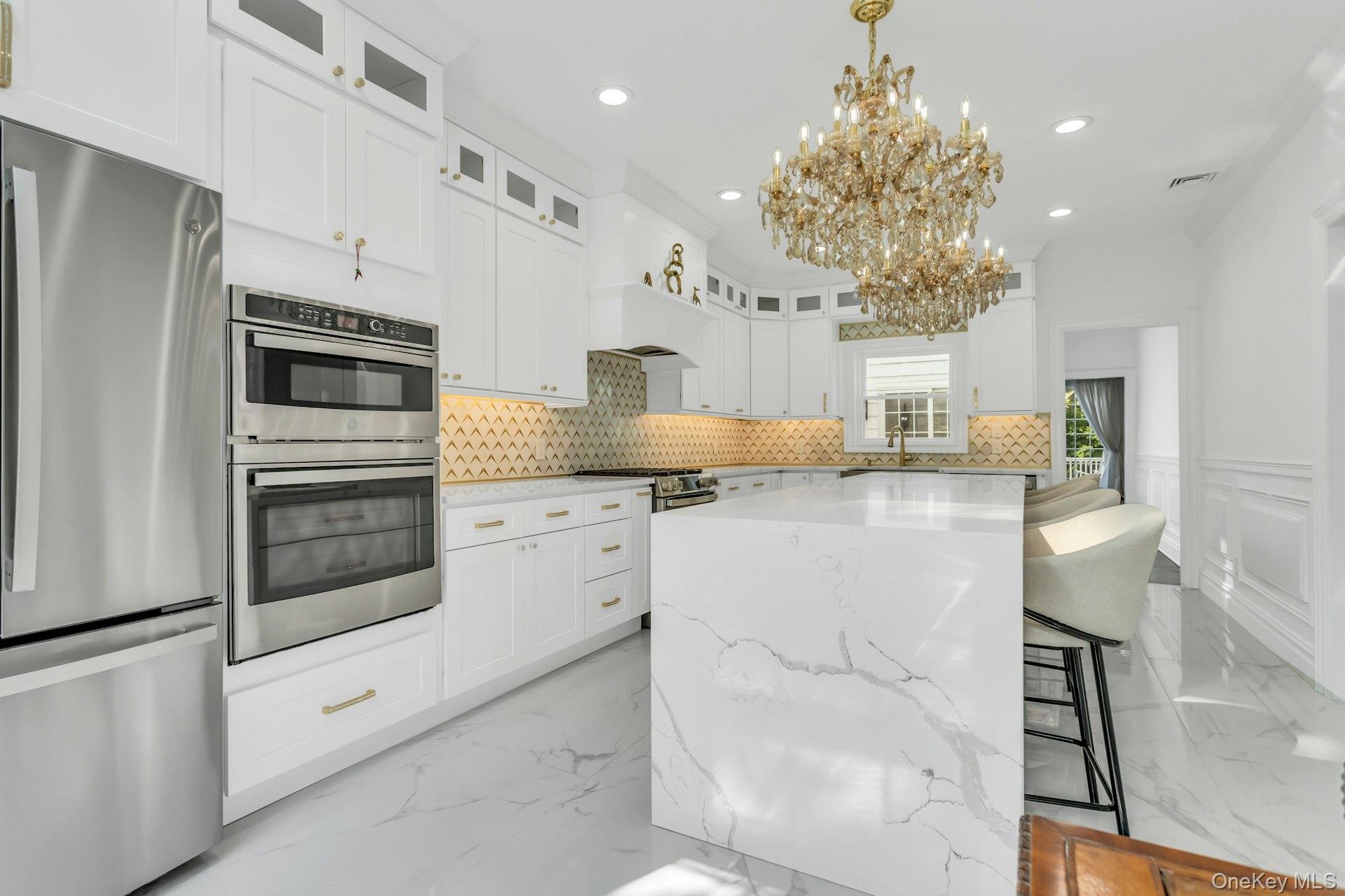 Single Family Robin Nassau County, NY 11542, MLS-930645-11