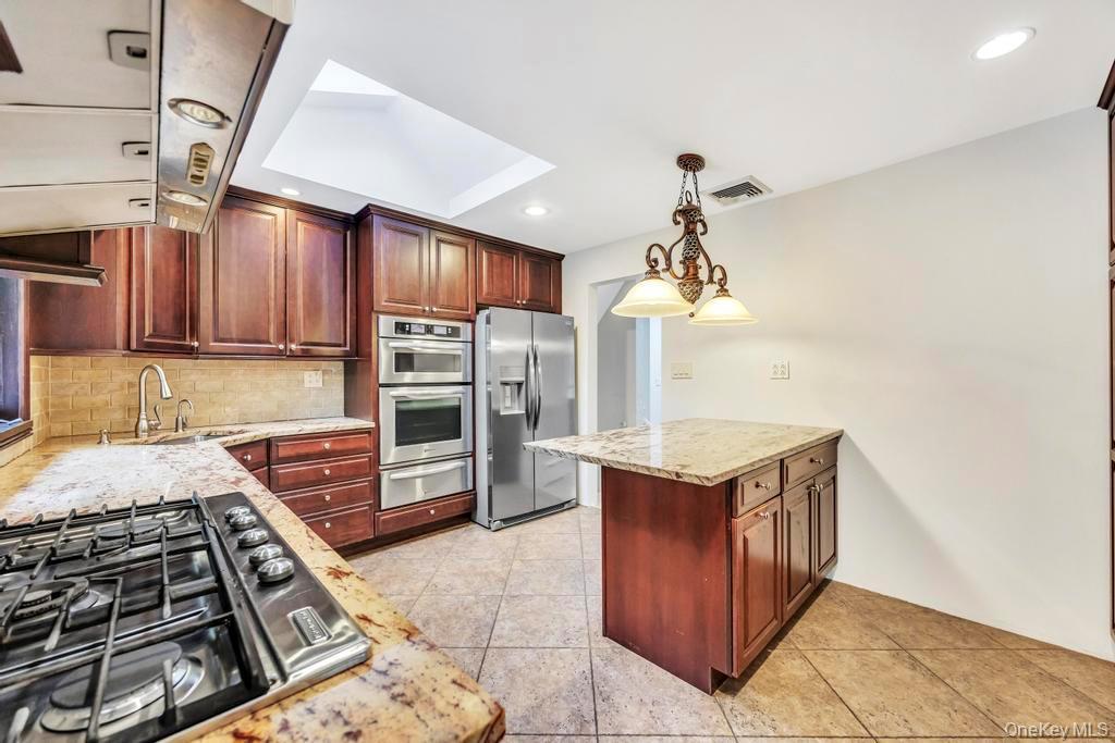 Single Family Caledonia  Suffolk County, NY 11746, MLS-930657-18