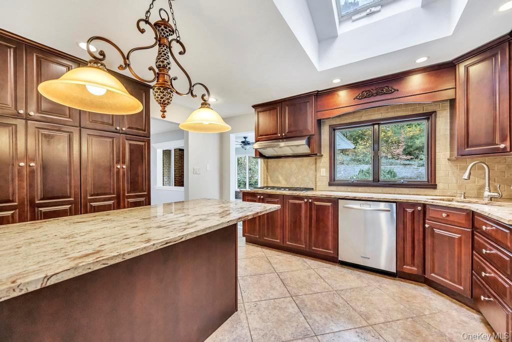 Single Family Caledonia  Suffolk County, NY 11746, MLS-930657-19