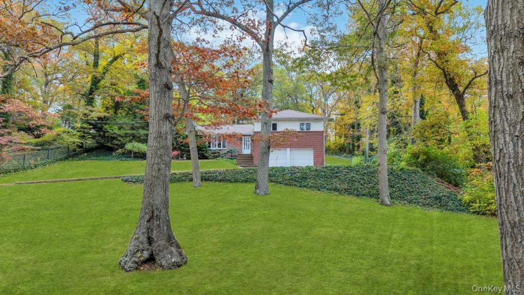 Single Family Caledonia  Suffolk County, NY 11746, MLS-930657-2