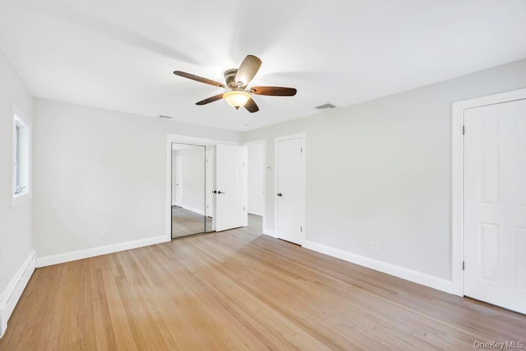 Single Family Caledonia  Suffolk County, NY 11746, MLS-930657-30