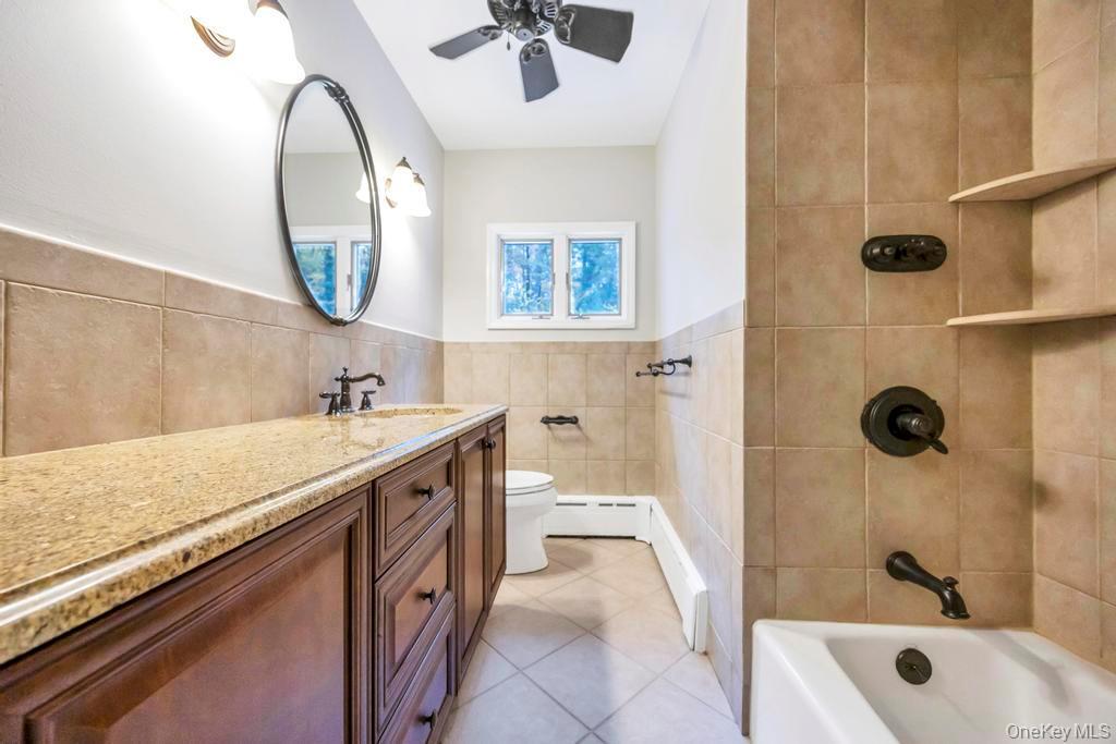 Single Family Caledonia  Suffolk County, NY 11746, MLS-930657-36